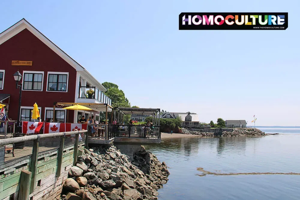 An oceanside restaurant with a patio during the summer at St Andrews by the Sea. 